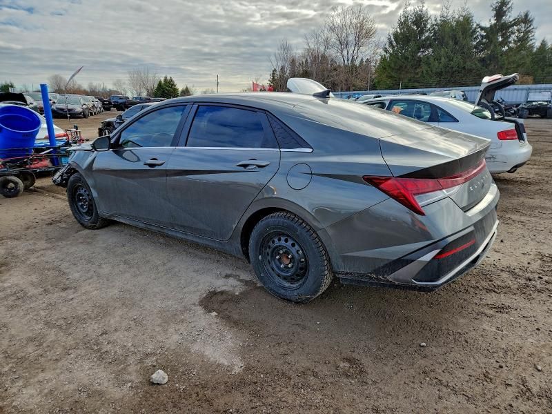 2025 Hyundai Elantra Luxury