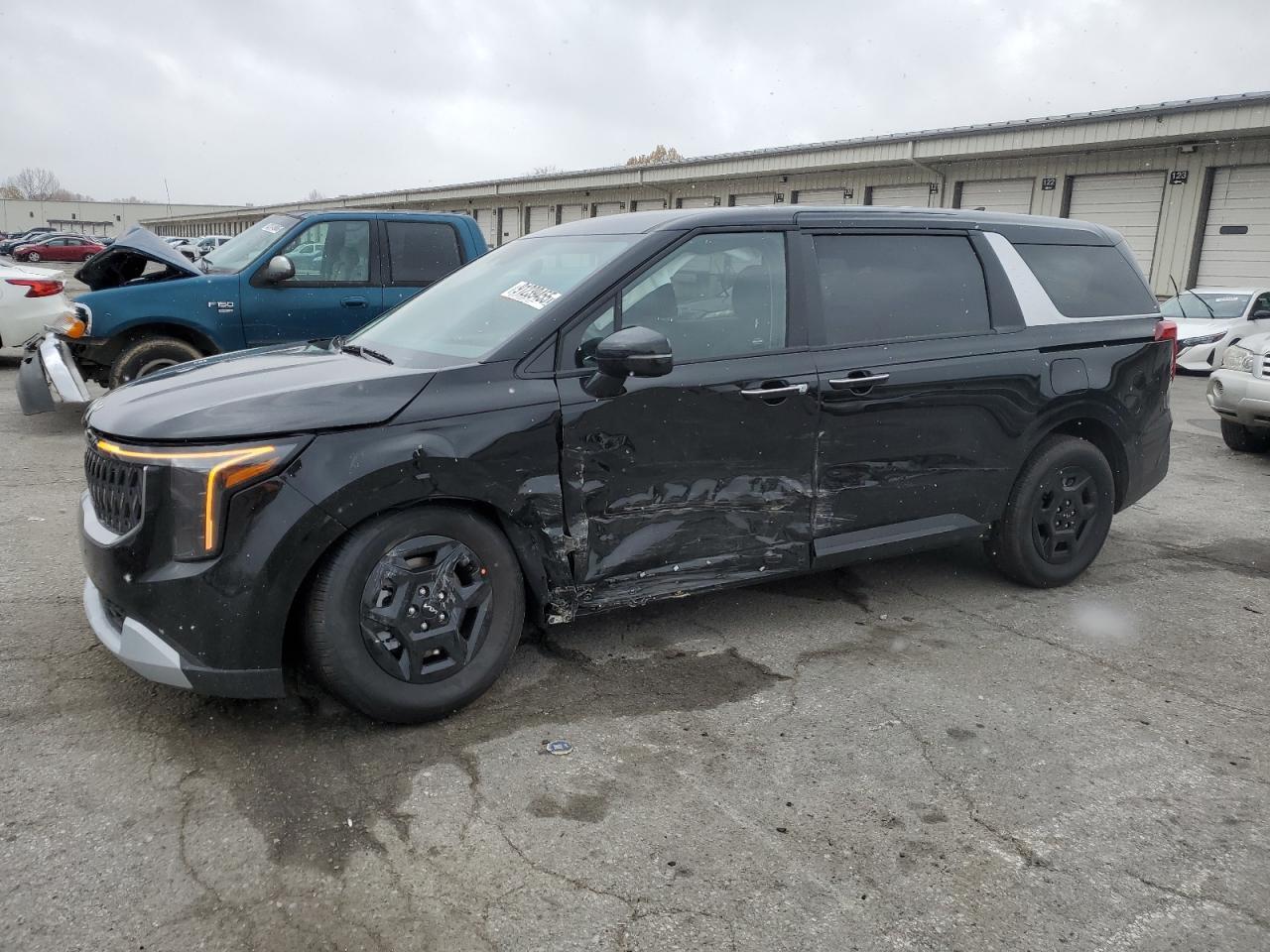 2026 KIA Carnival lx