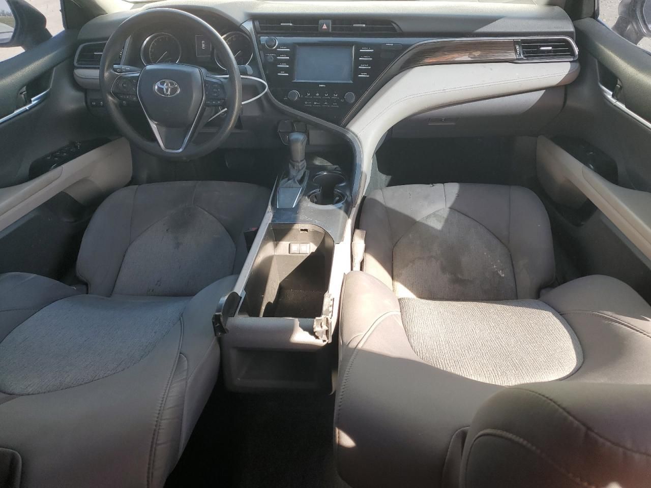 2020 Toyota Camry le