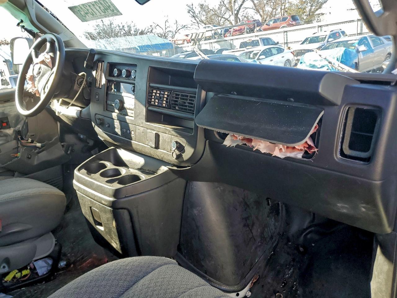 2025 GMC Savana Delivery Van