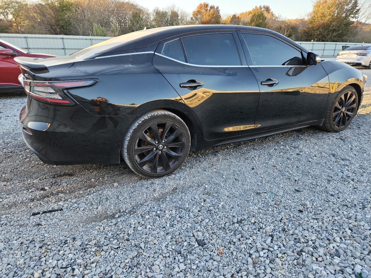 2019 Nissan Maxima s