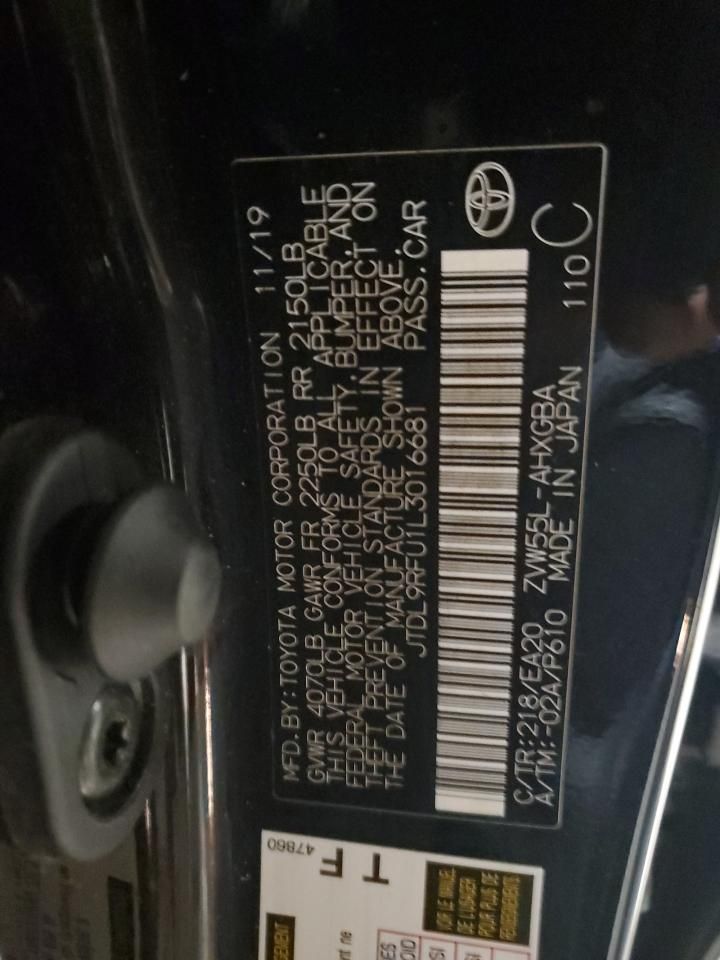 2020 Toyota Prius le