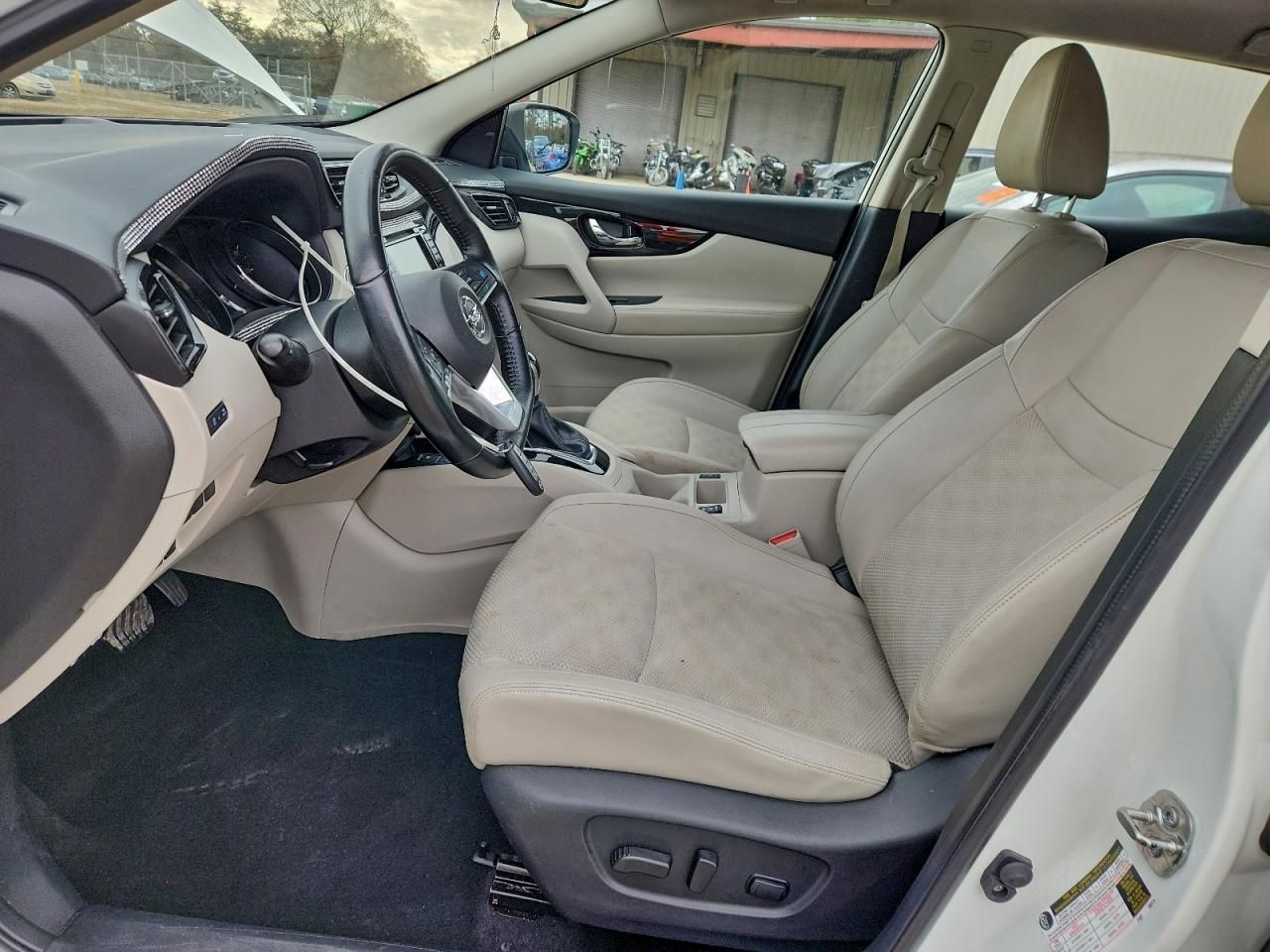 2022 Nissan Rogue Sport sv