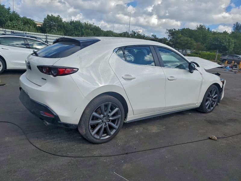 2021 Mazda 3 Select
