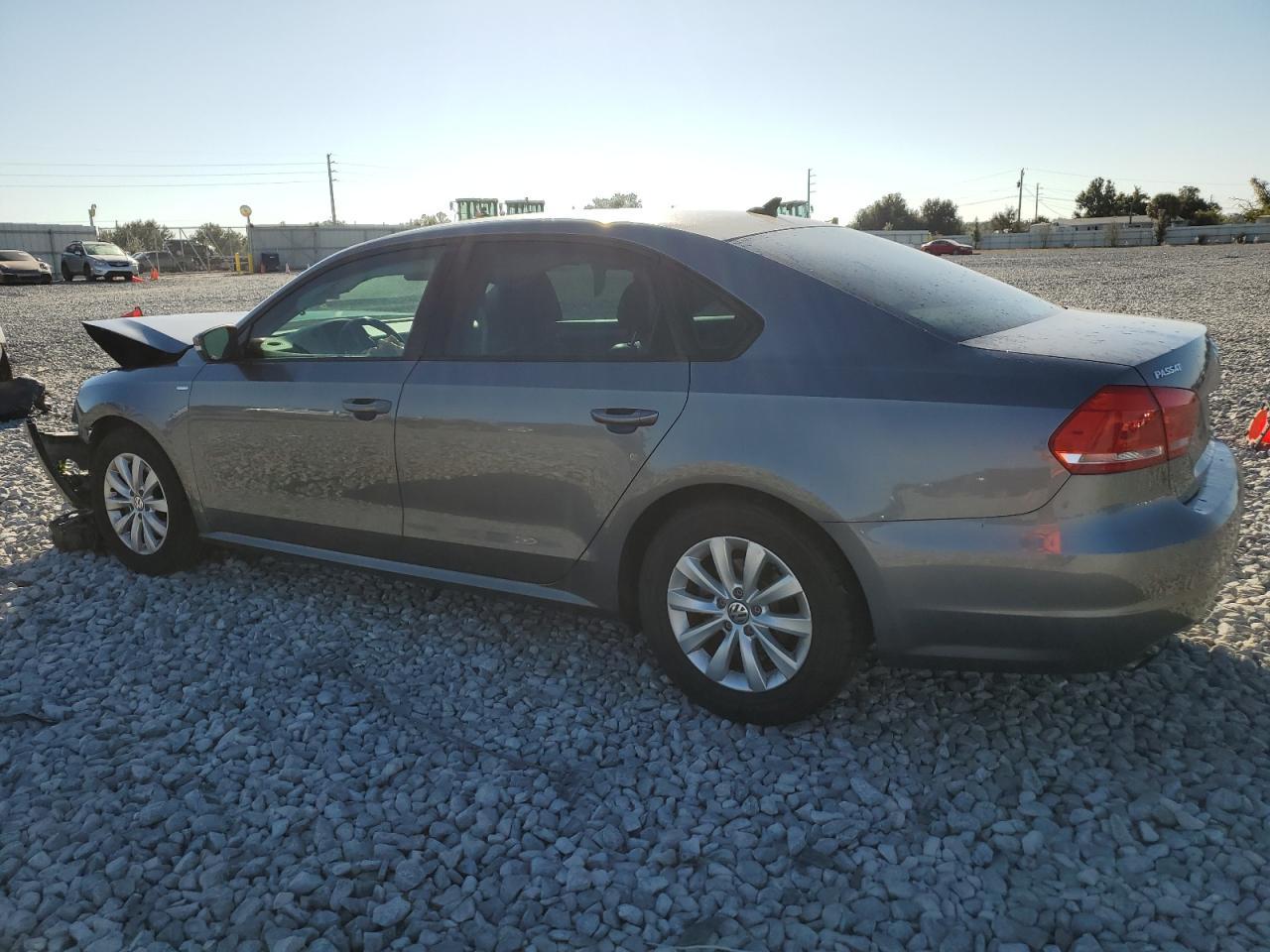 2015 Volkswagen Passat s