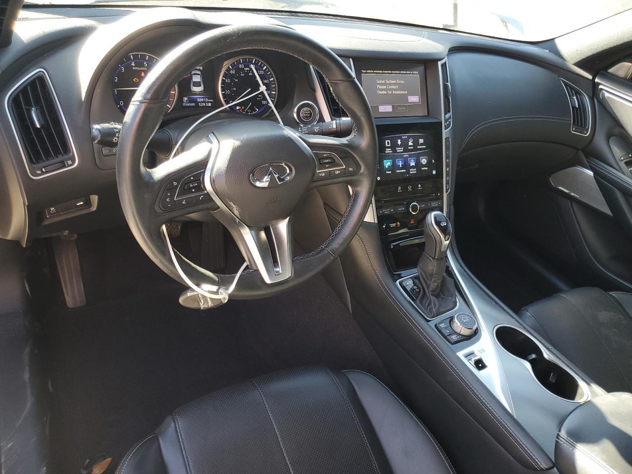 2018 Infiniti Q60 Luxe 300