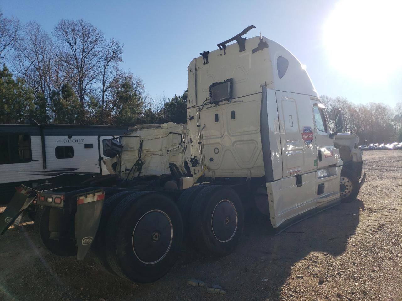 2025 Freightliner Cascadia 126 Semi Truck