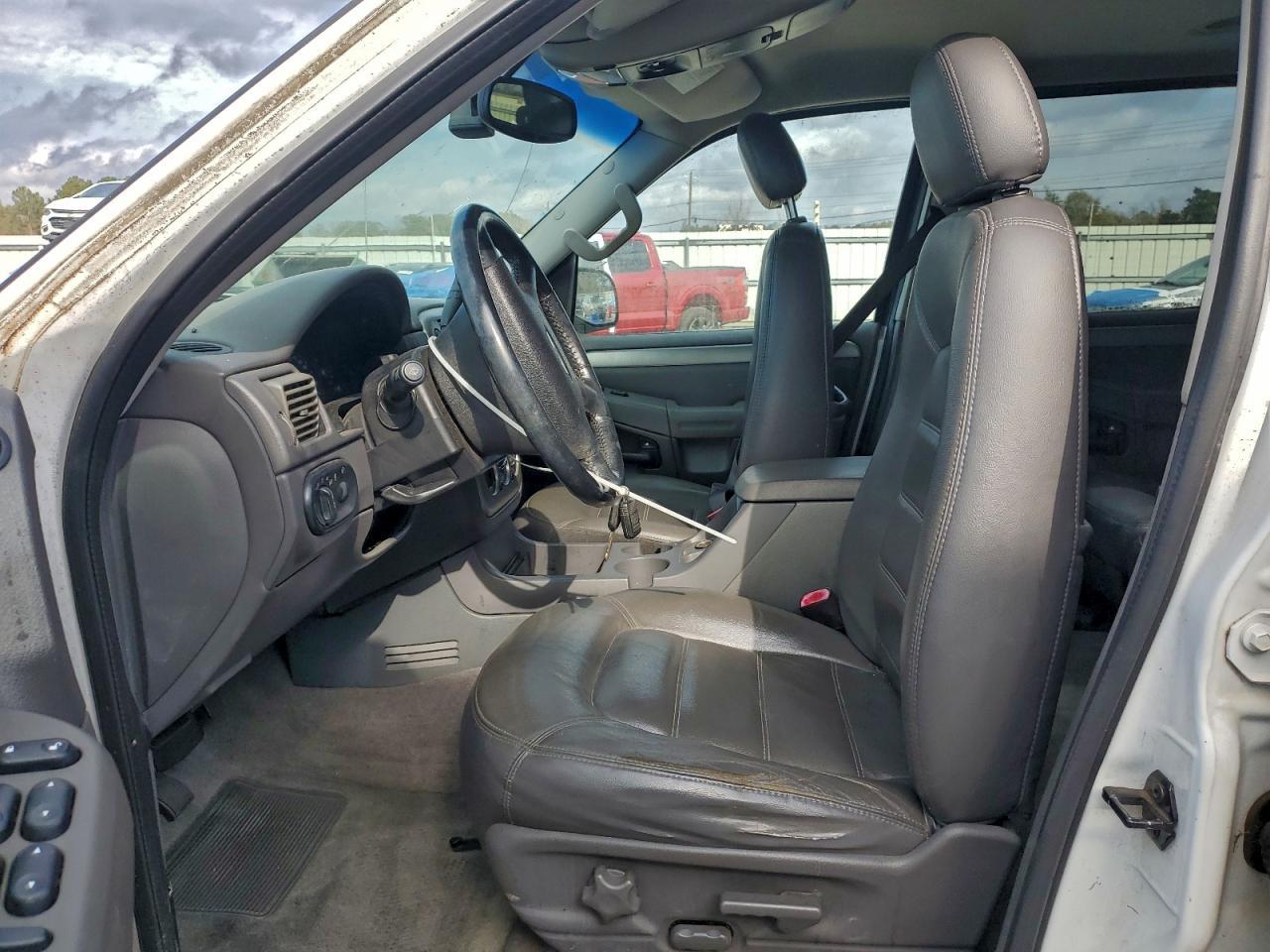 2003 Ford Explorer xlt