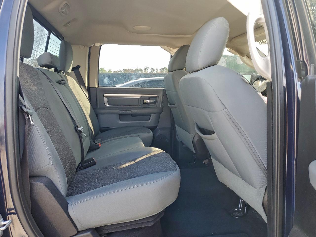 2016 Dodge RAM 1500 SLT