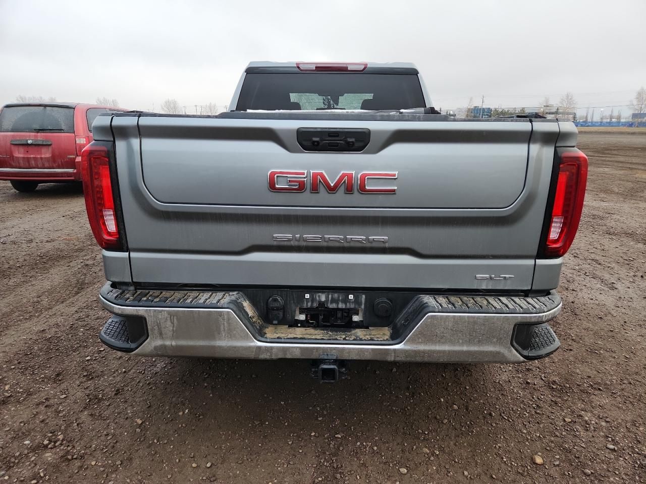 2025 GMC Sierra K1500 slt