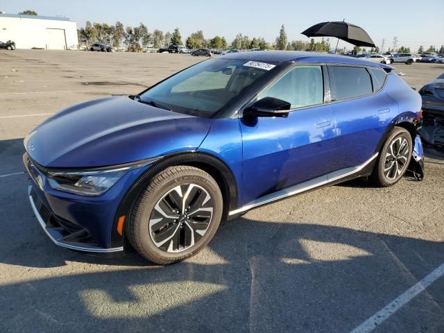 2022 KIA EV6 Light
