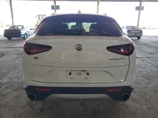 2018 Alfa Romeo Stelvio ti Sport