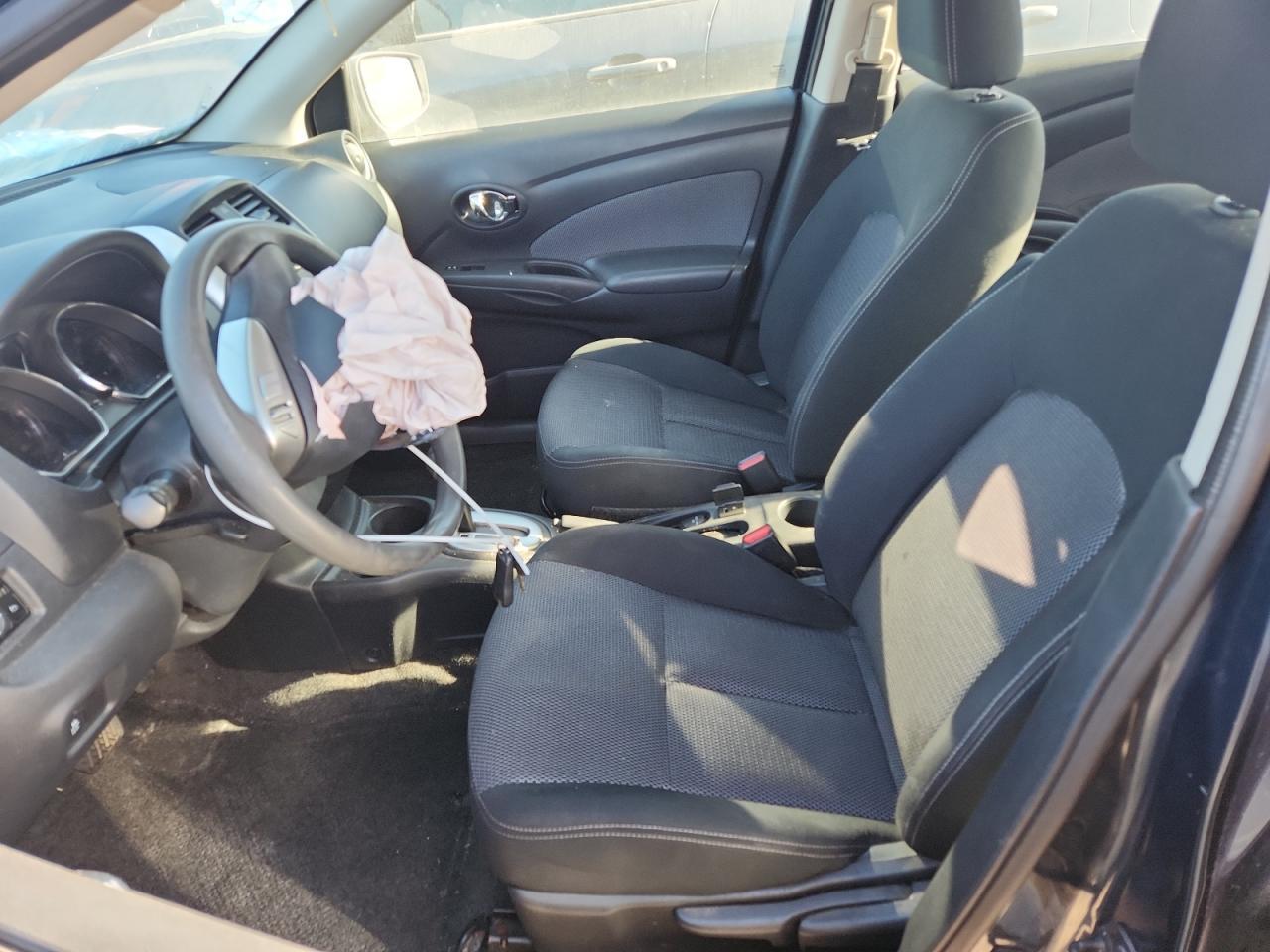 2016 Nissan Versa 1.6 sv