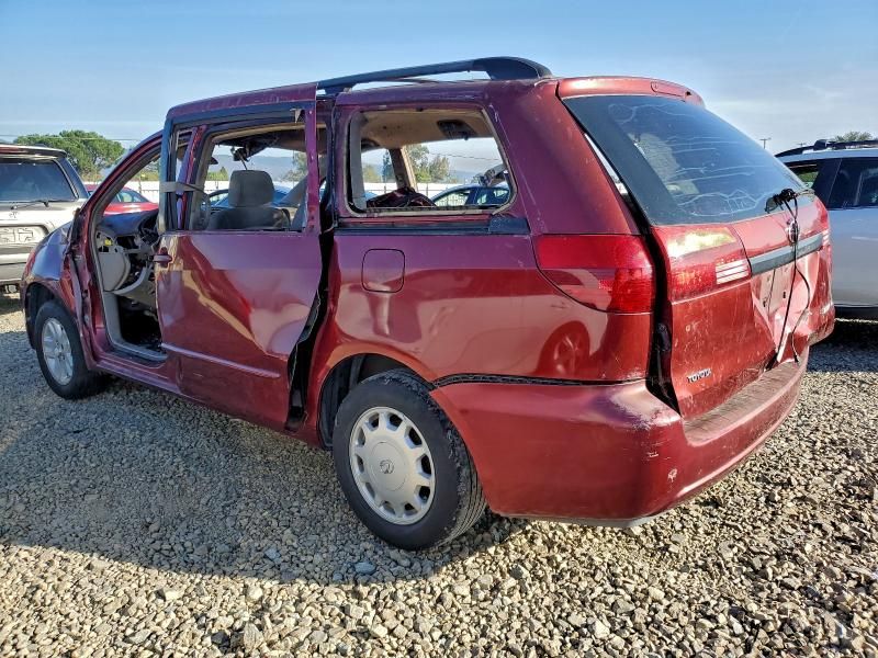 2005 Toyota Sienna ce