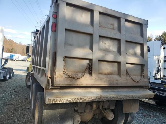 2006 International 5500i Dump Truck