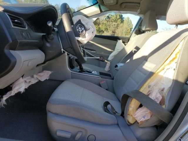2015 Toyota Camry le