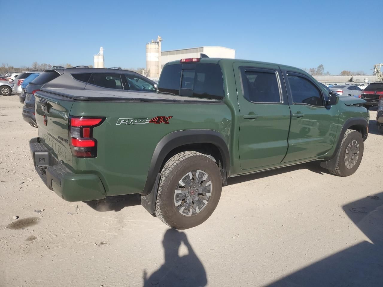 2024 Nissan Frontier s