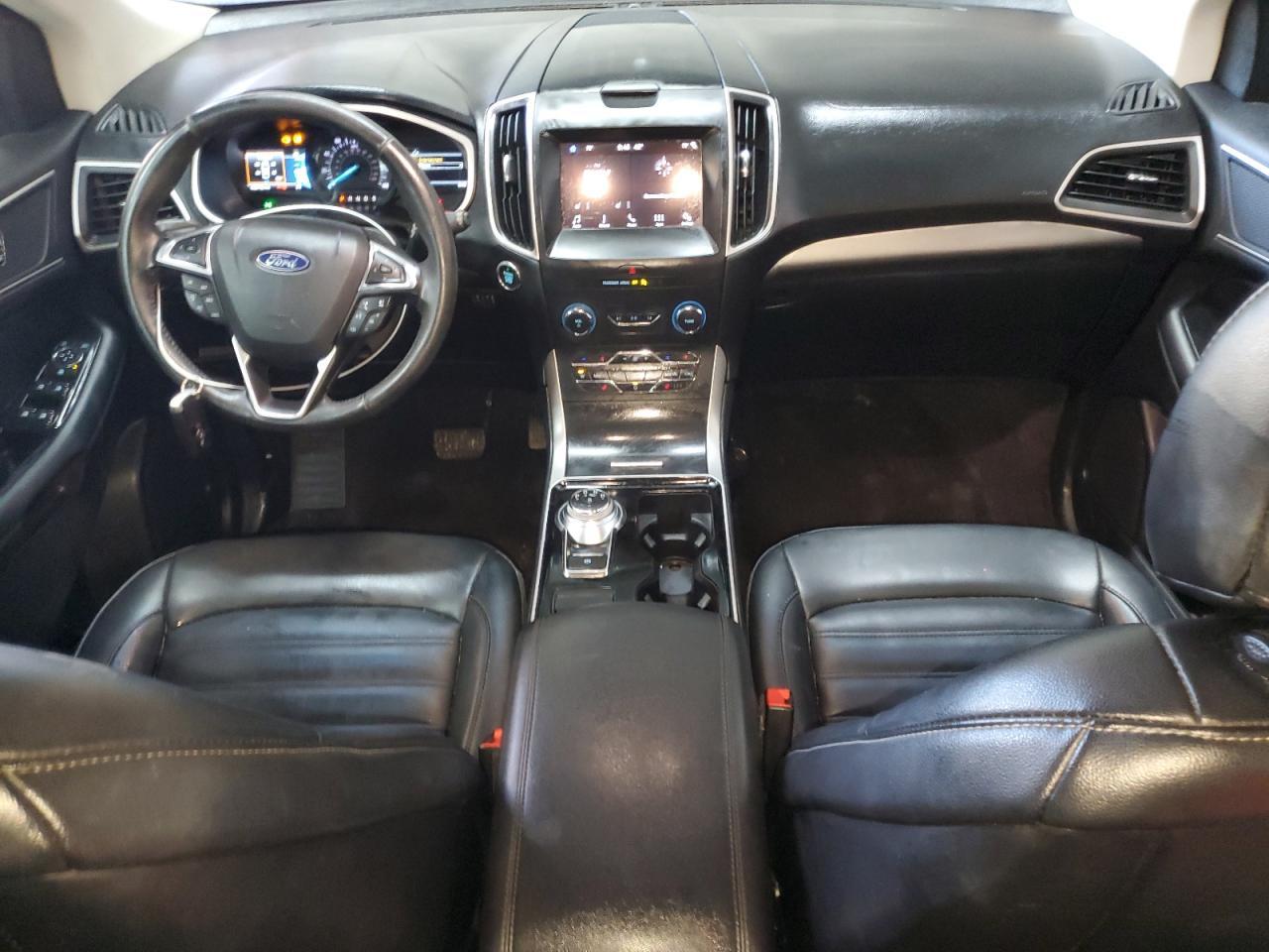 2019 Ford Edge sel