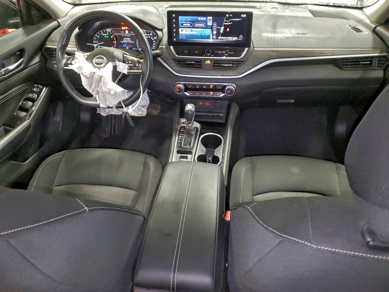 2023 Nissan Altima sv