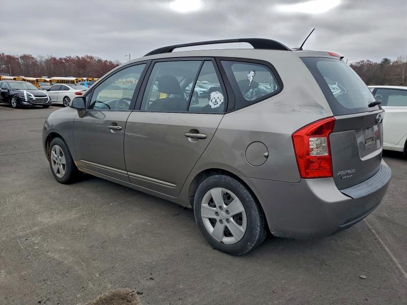 2009 KIA Rondo Base