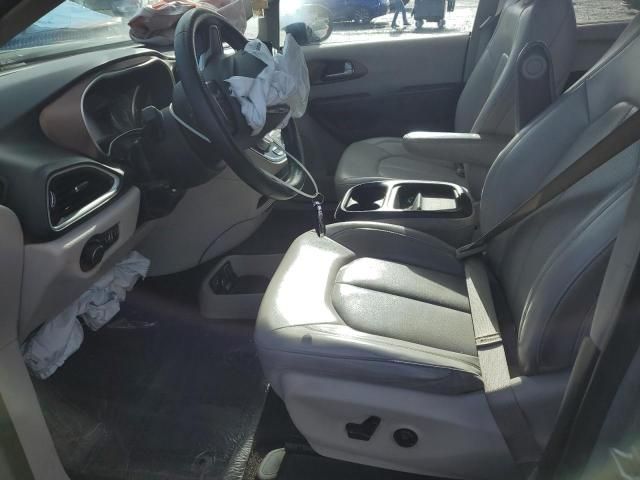 2021 Chrysler Voyager lxi