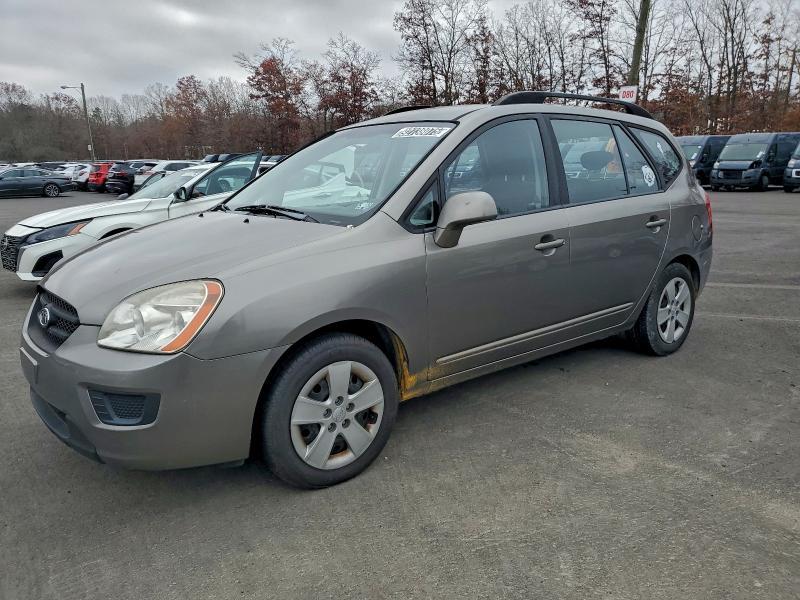 2009 KIA Rondo Base