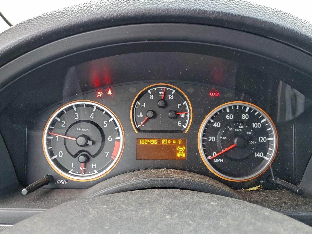 2008 Nissan Armada se