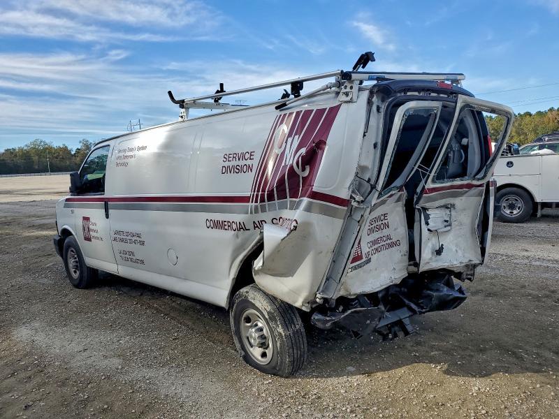 2023 Chev Express G3500