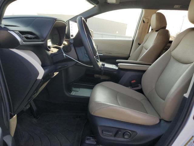 2022 Toyota Sienna xle 8-passenger
