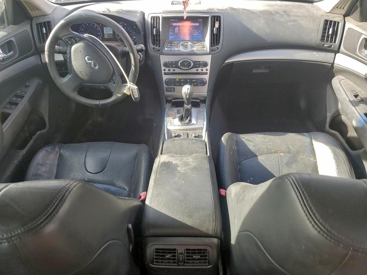 2015 Infiniti Q40
