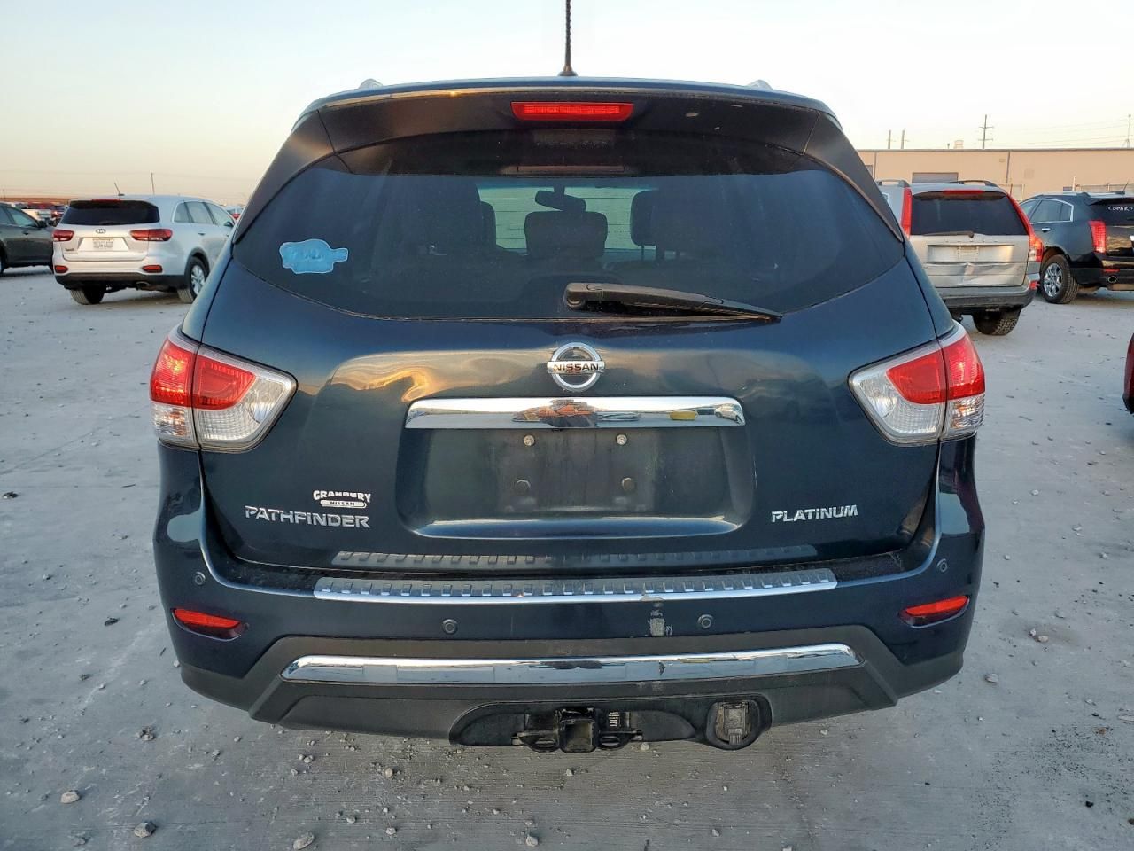 2013 Nissan Pathfinder s