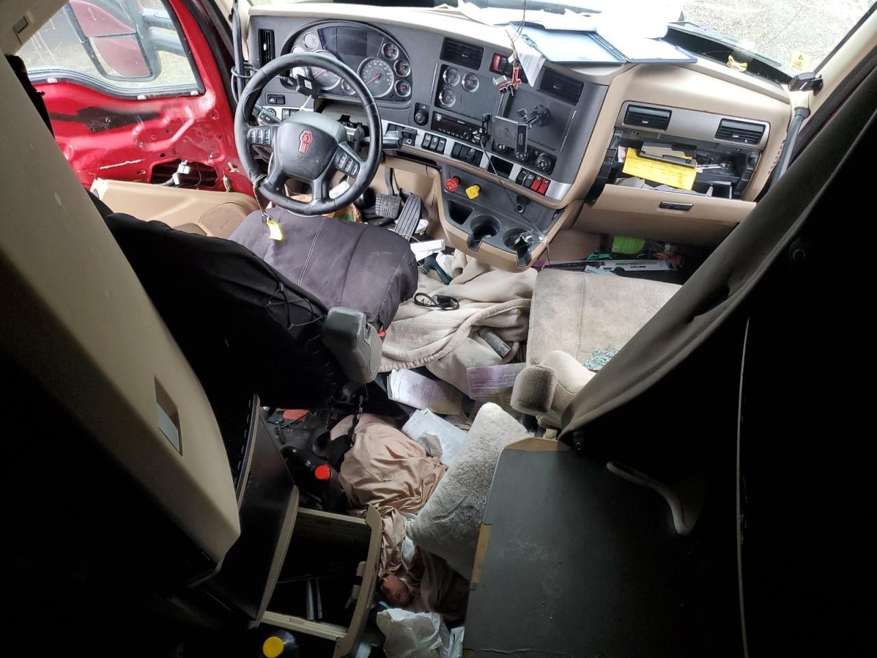 2019 Kenworth T680 Semi Truck