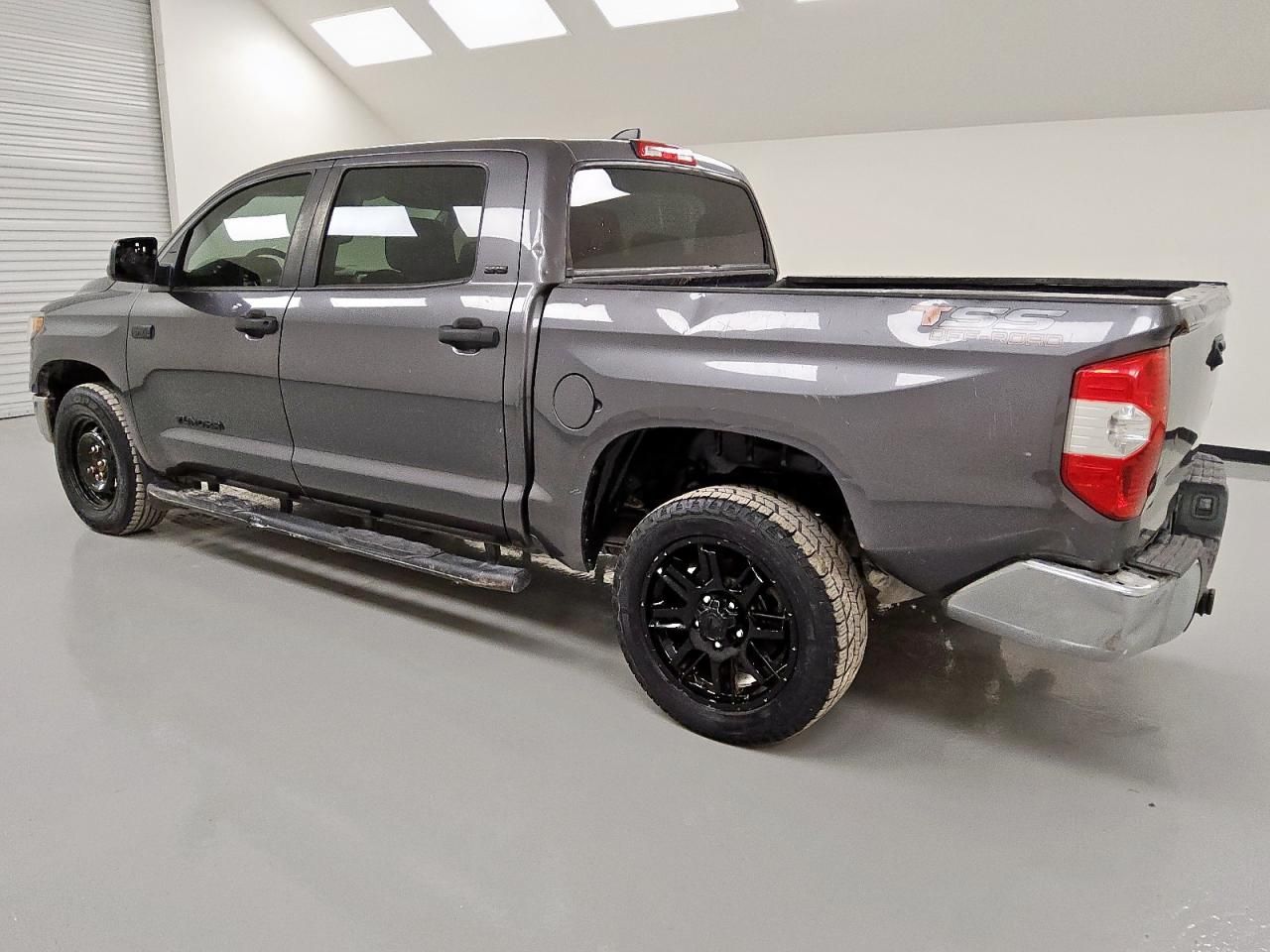 2021 Toyota Tundra Crewmax SR5