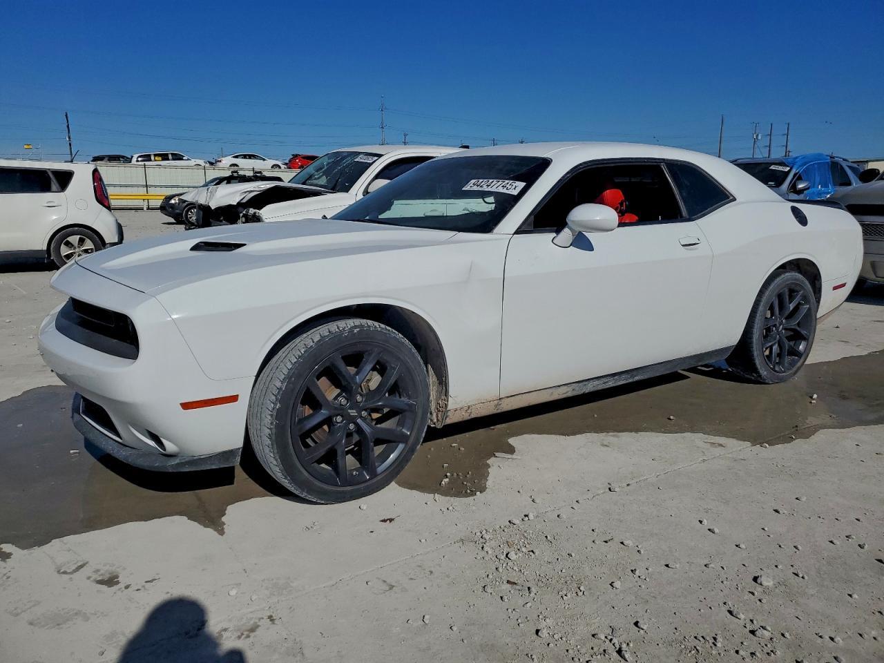 2022 Dodge Challenger sxt