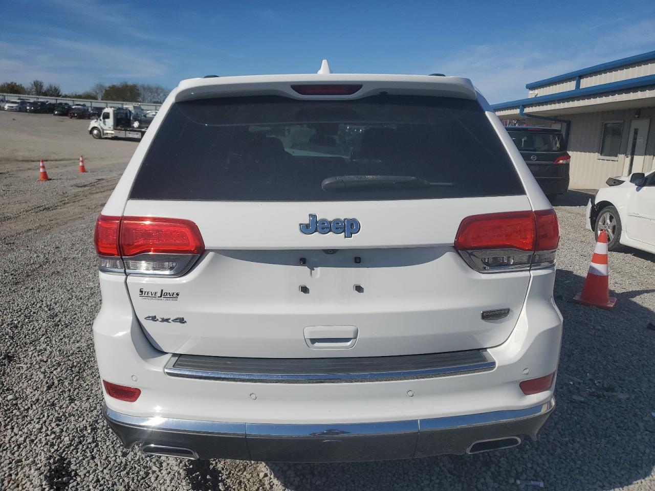 2016 Jeep Grand Cherokee Summit