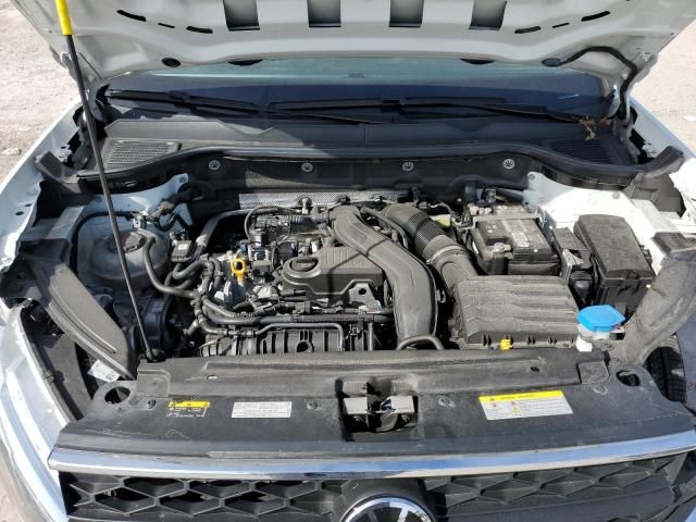 2023 Volkswagen Taos se