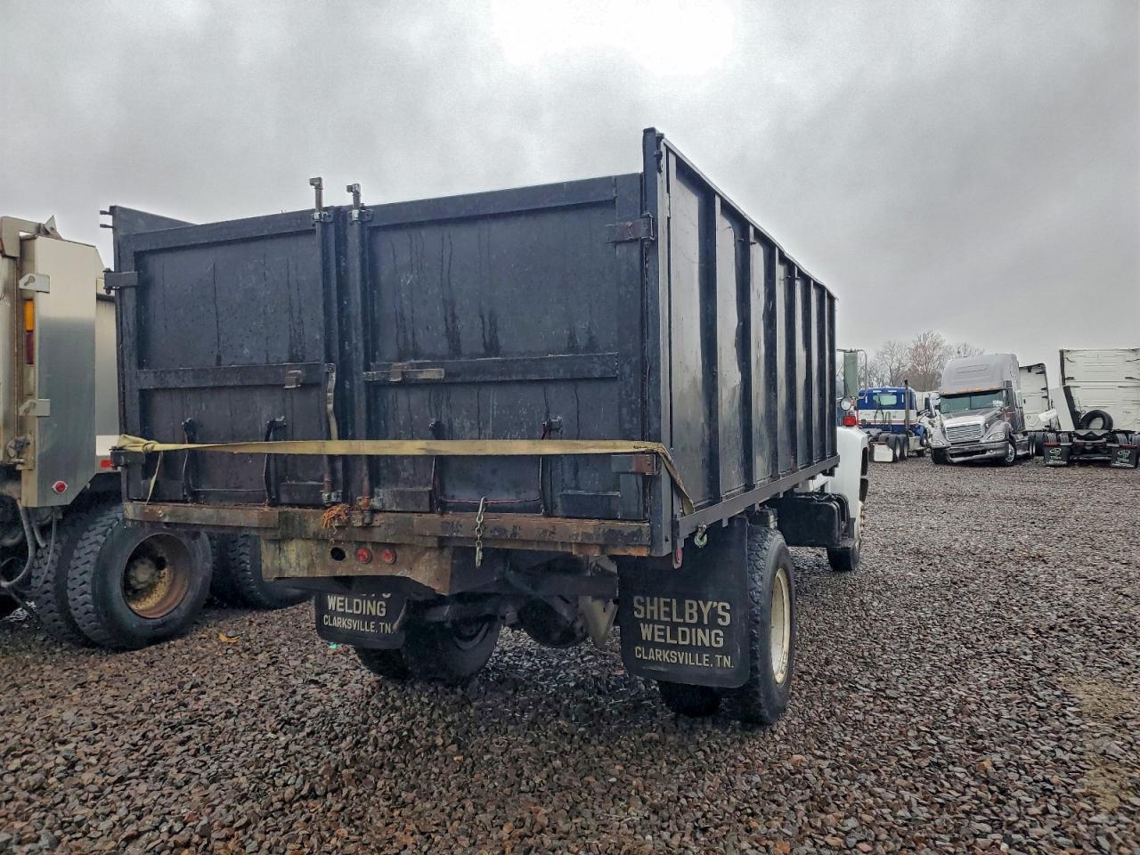 1994 Ford F700 Dump Truck
