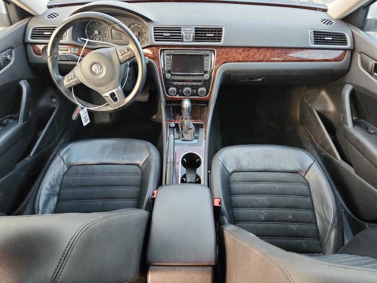2013 Volkswagen Passat sel