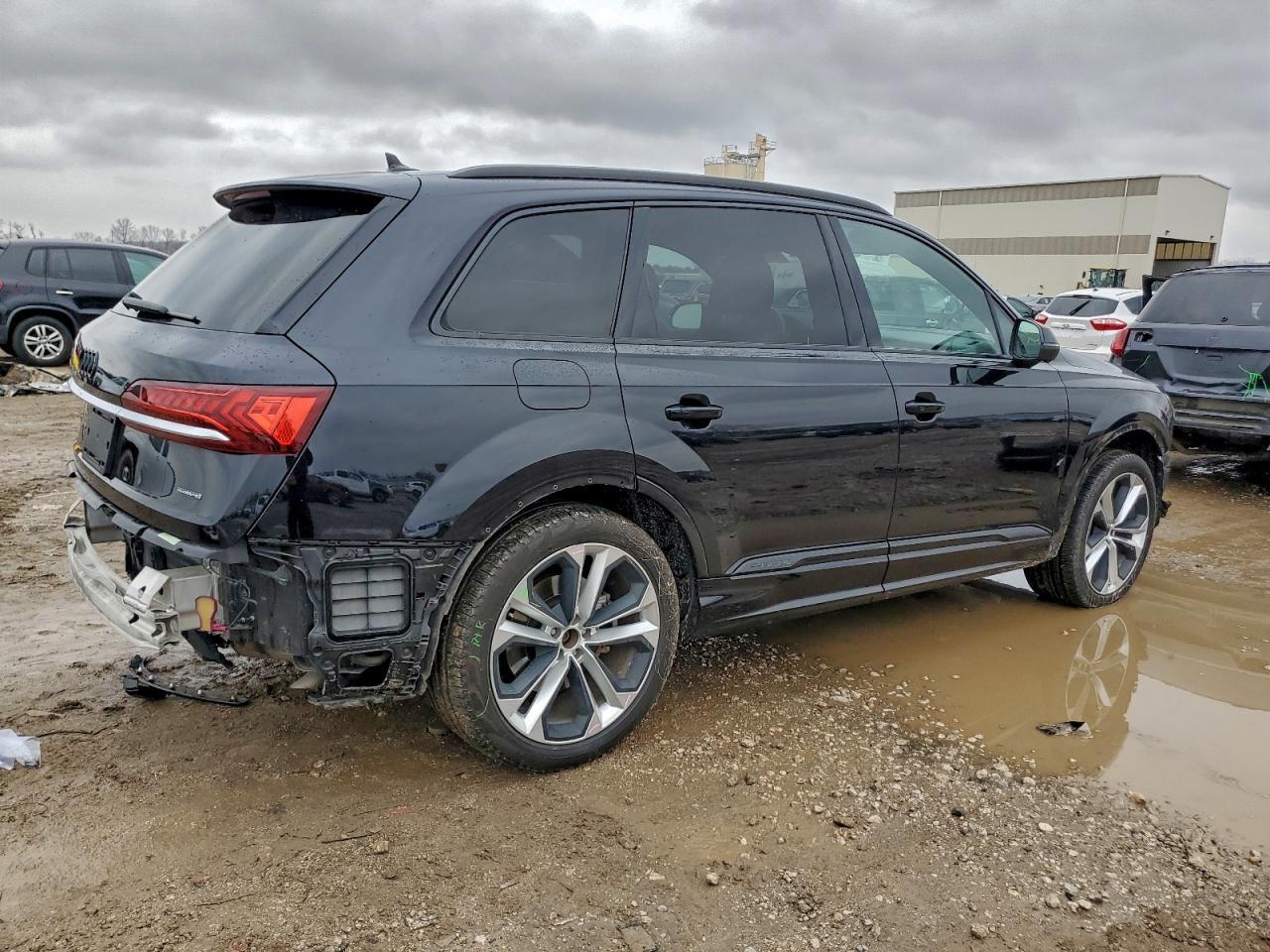 2021 Audi Q7 Premium Plus