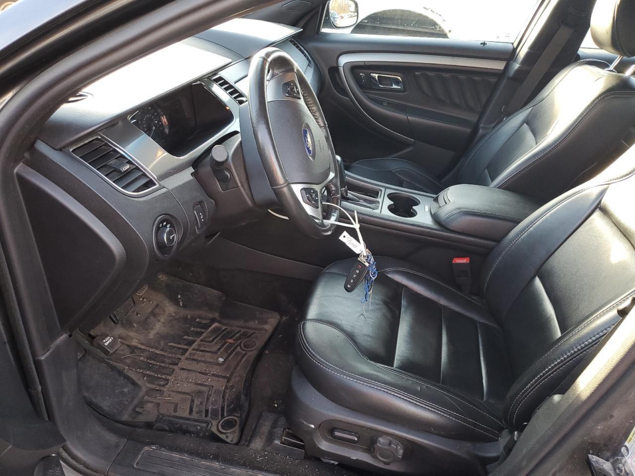 2018 Ford Taurus sel