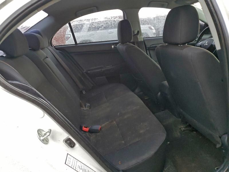 2016 Mitsubishi Lancer es