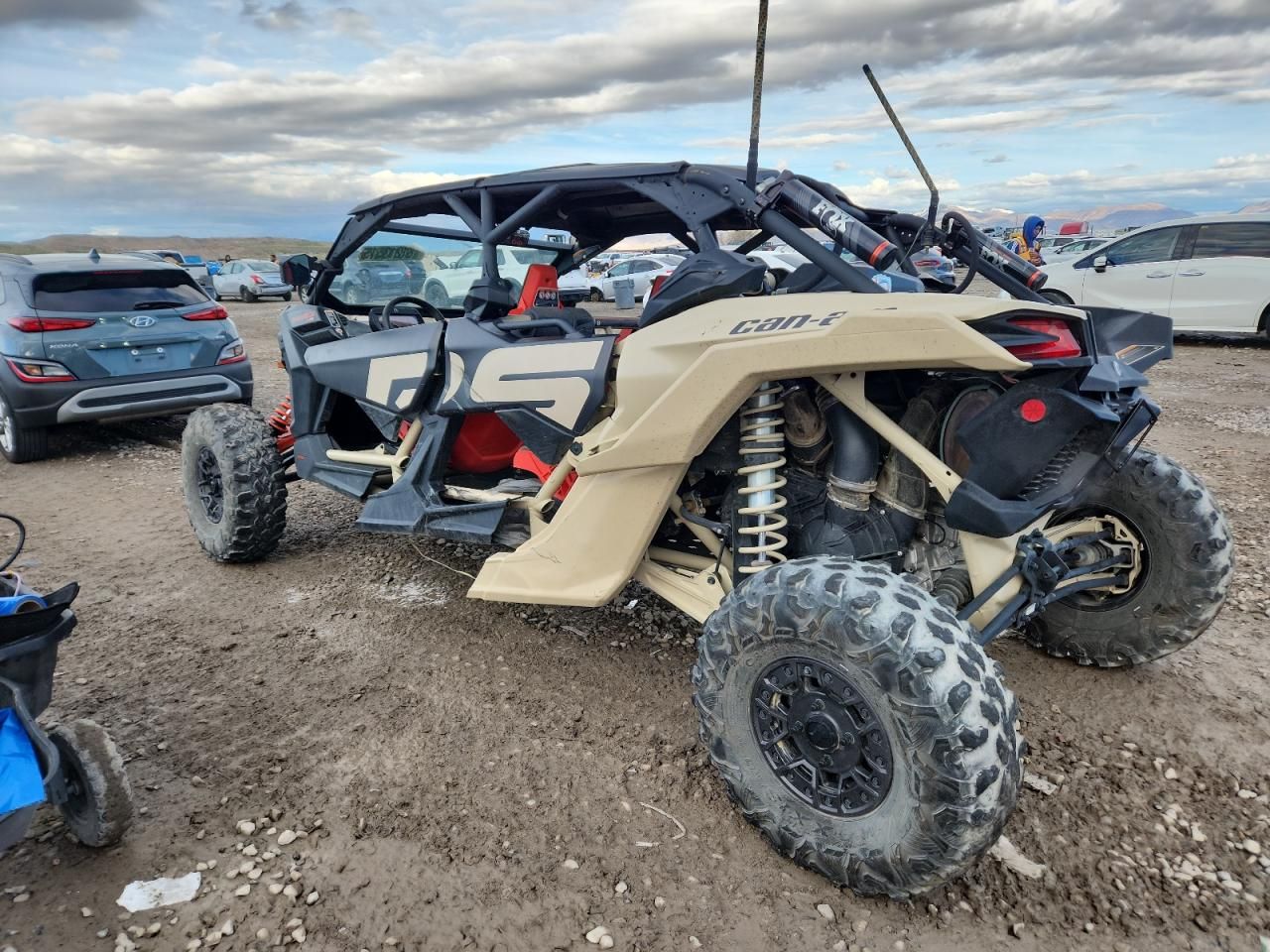 2023 Can-Am Maverick X-utility Vehicle