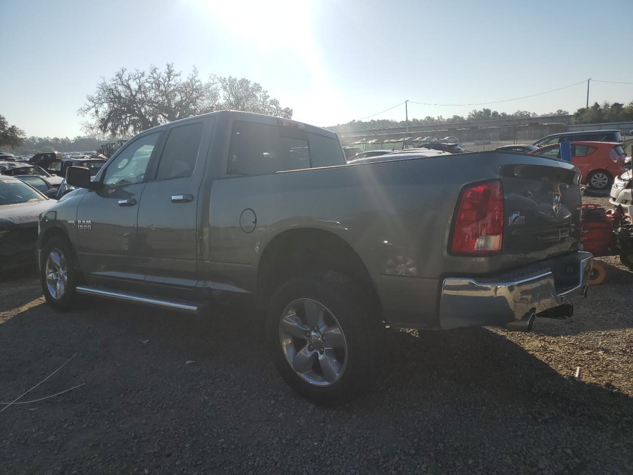 2013 Dodge Ram 1500 slt