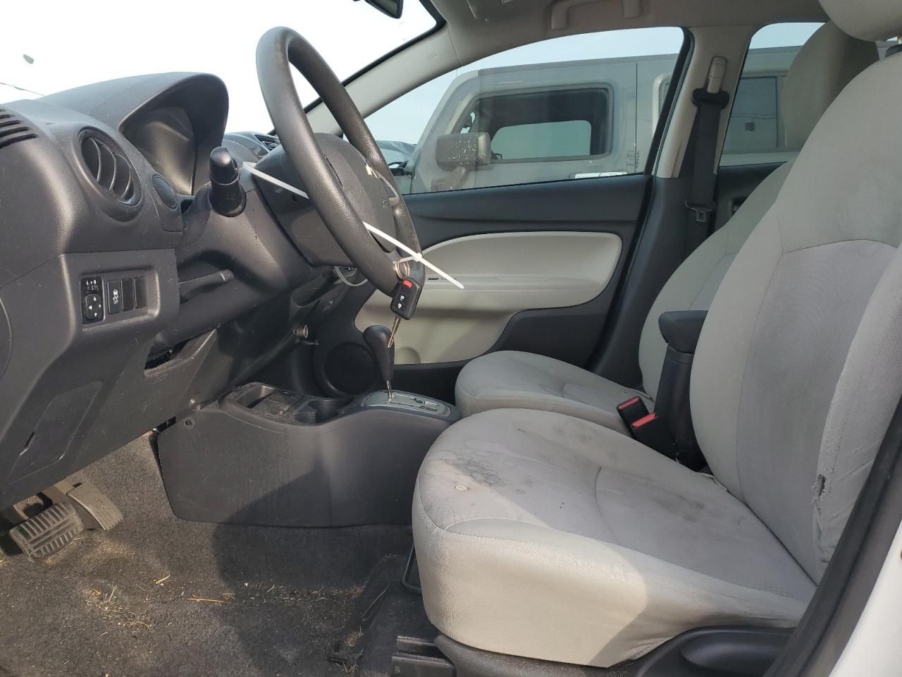 2019 Mitsubishi Mirage G4 es