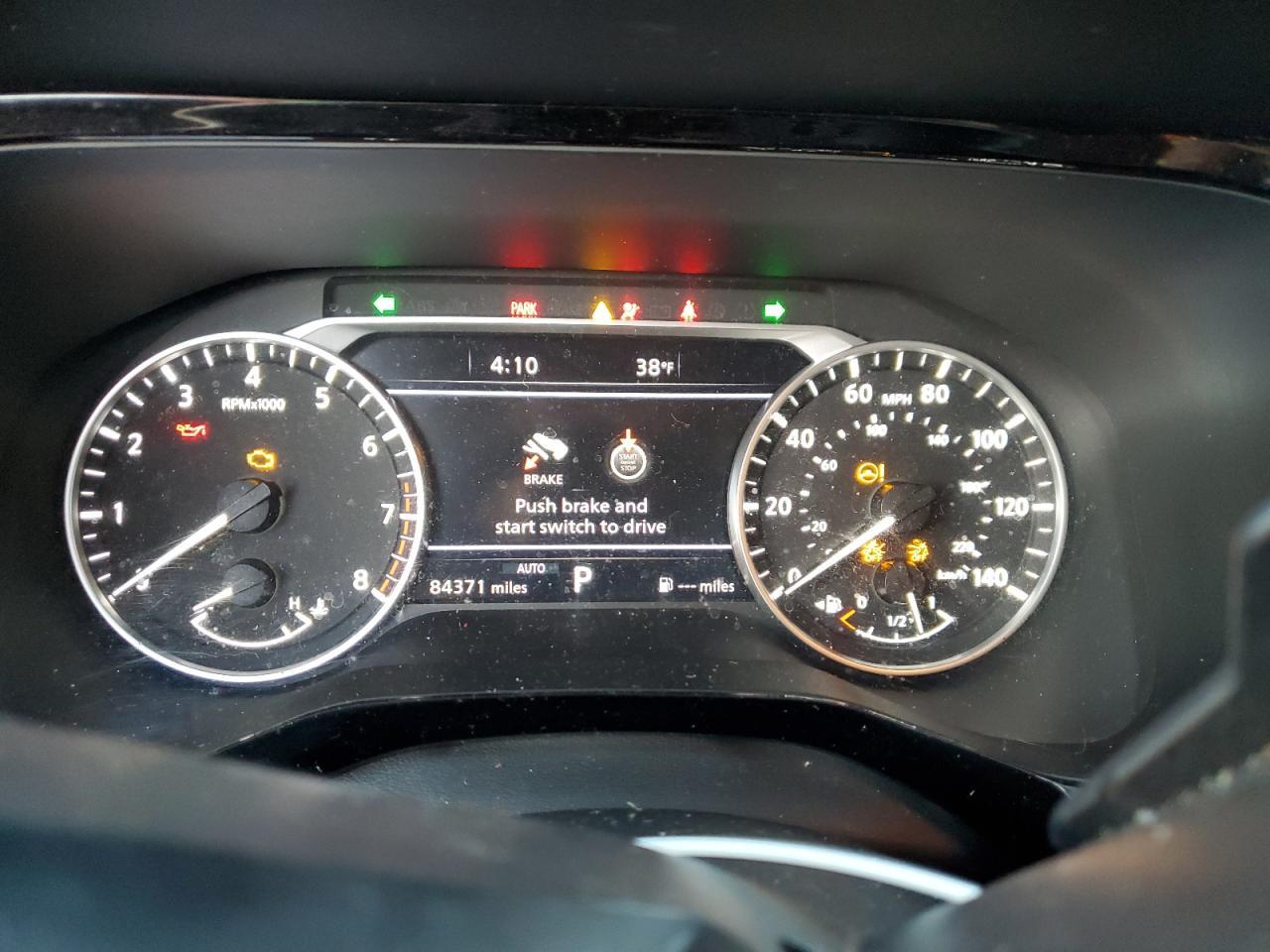 2022 Nissan Pathfinder sl