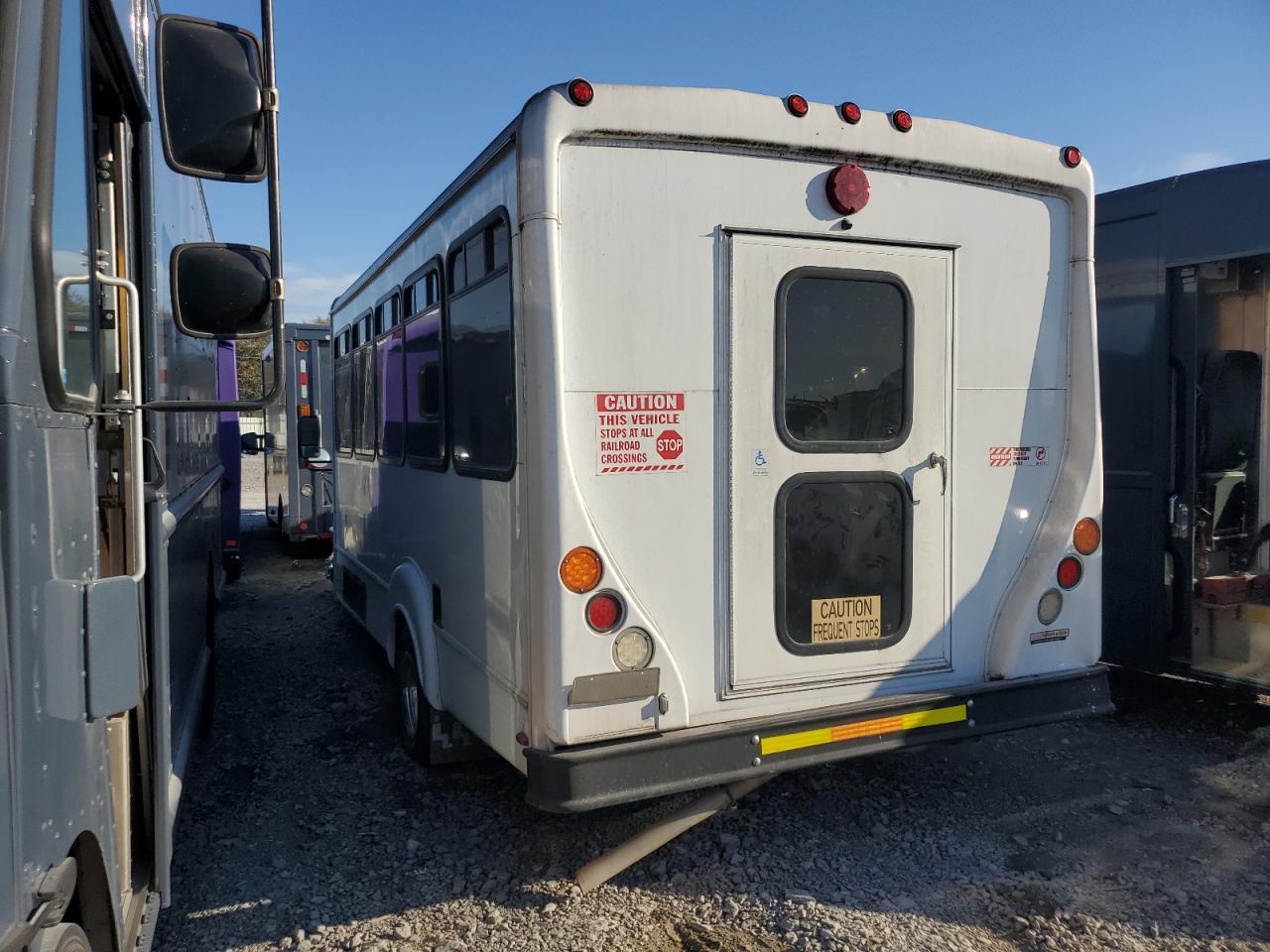 2016 Ford E450 Shuttle Bus