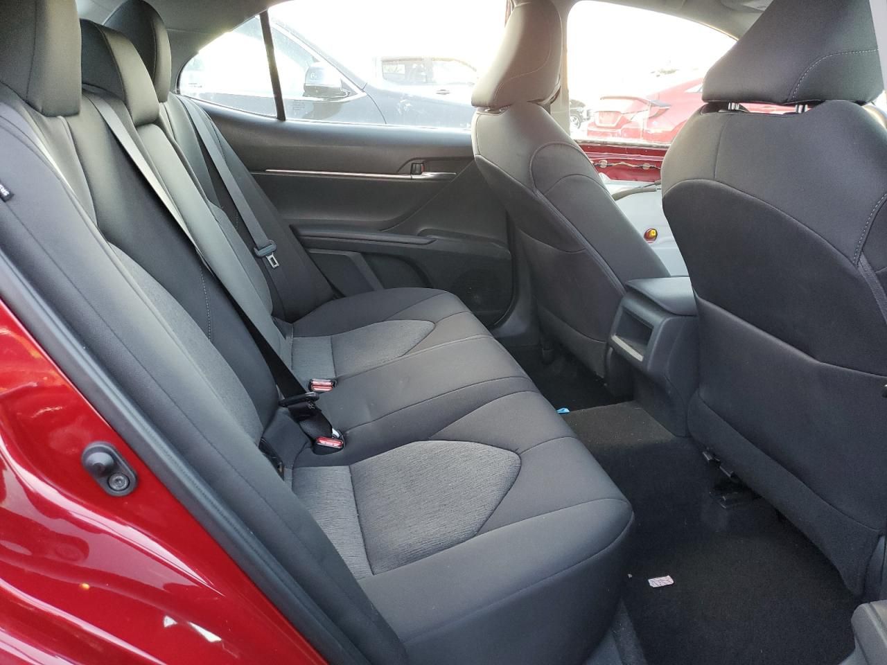 2021 Toyota Camry le