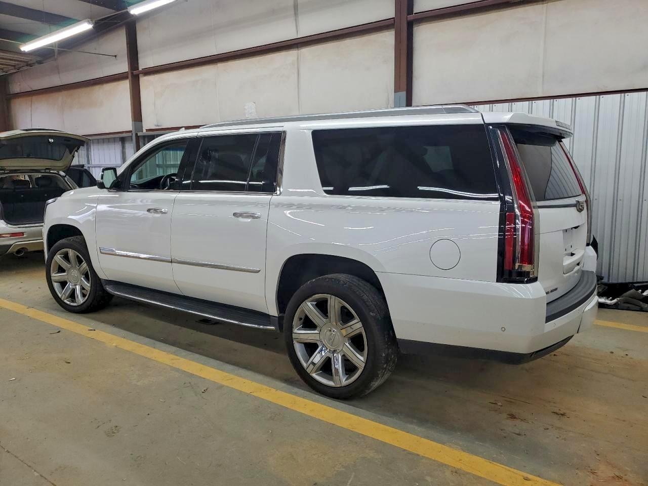 2018 Cadillac Escalade esv Luxury