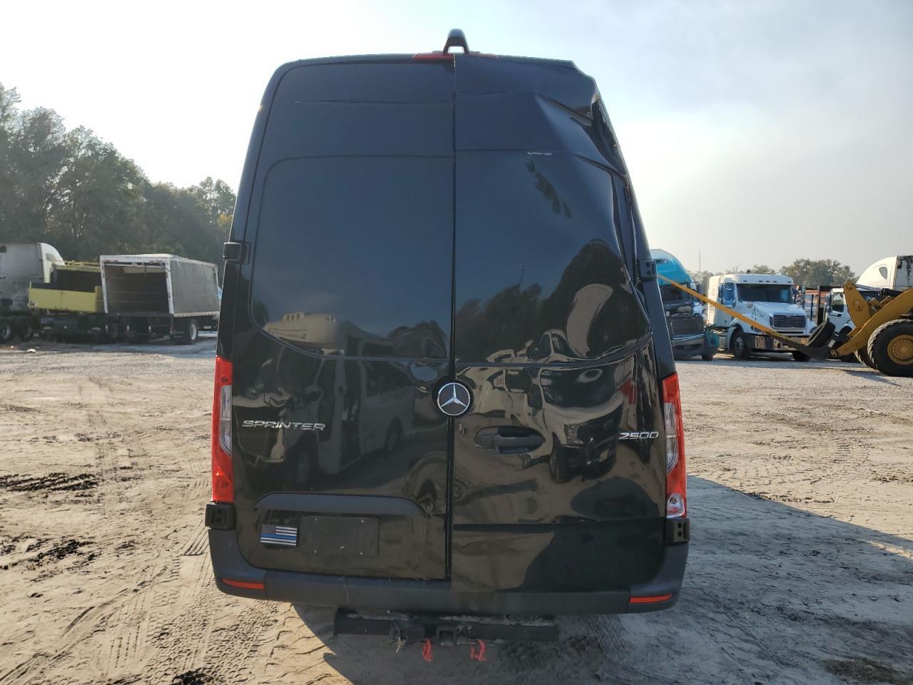 2023 Mercedes-Benz Sprinter 2500