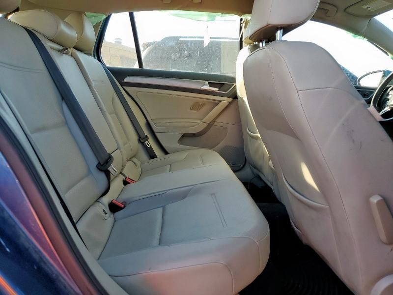 2015 Volkswagen Golf tdi